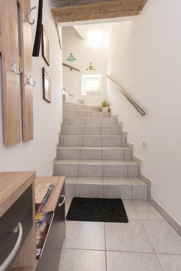 Apartmani Kod Marka Pozega Zewnętrze zdjęcie