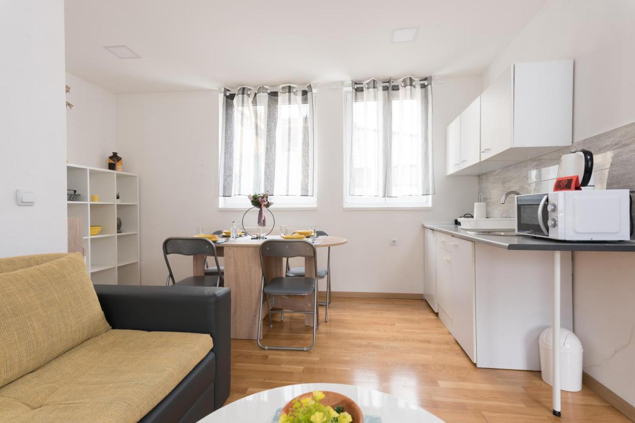 Apartmani Kod Marka Pozega Zewnętrze zdjęcie